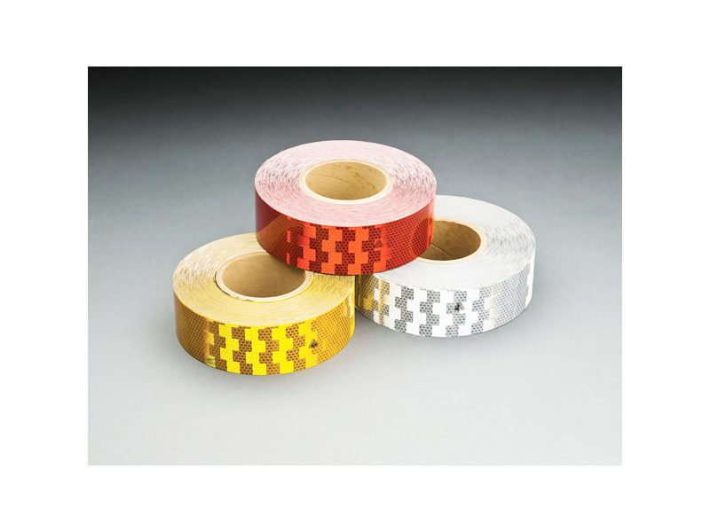 Bande de balisage sur véhicule ECE-104 V6700B