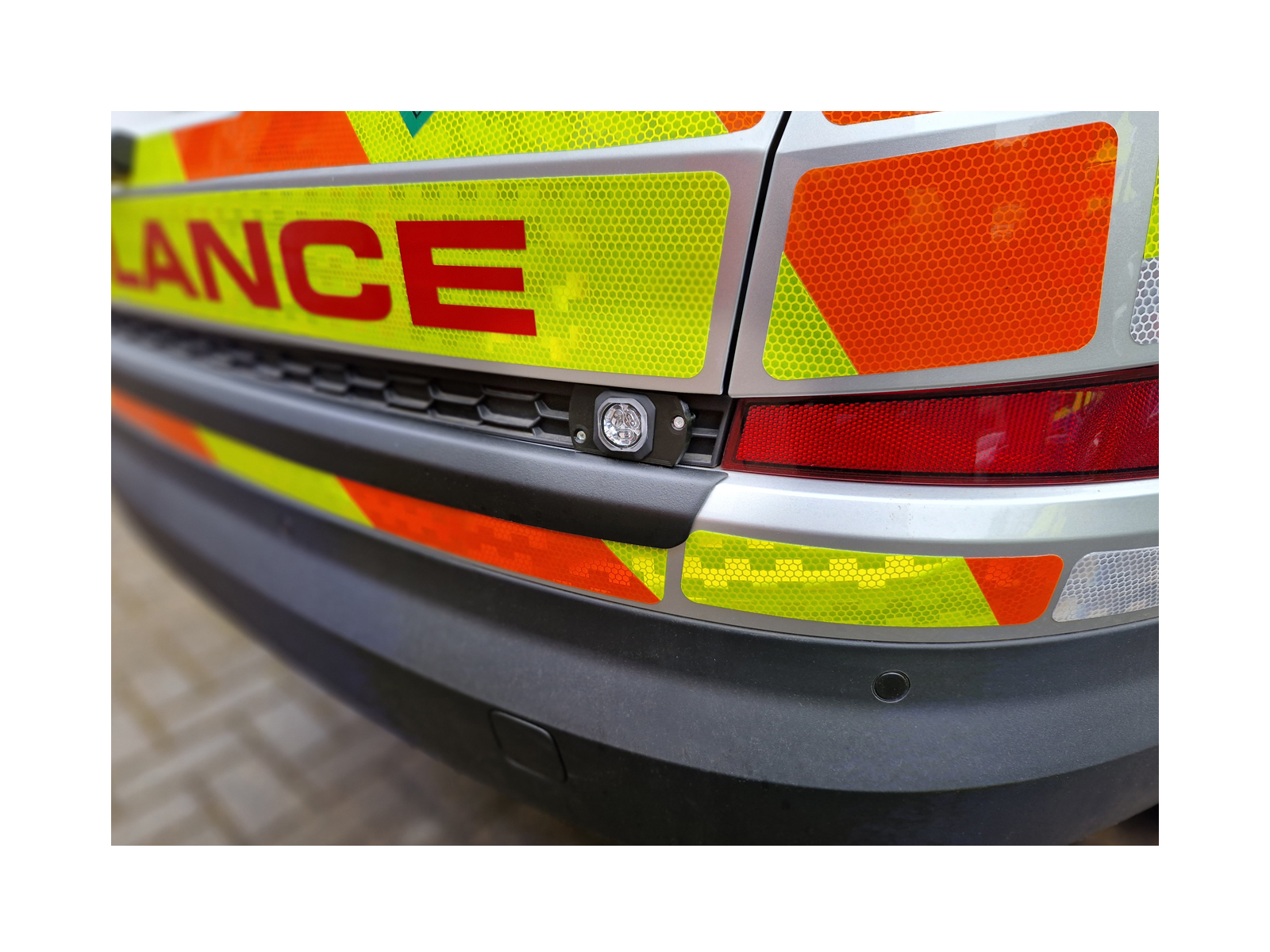 Micro Burst Low Profile LED Module In Situ Unlit Ambulance Rear